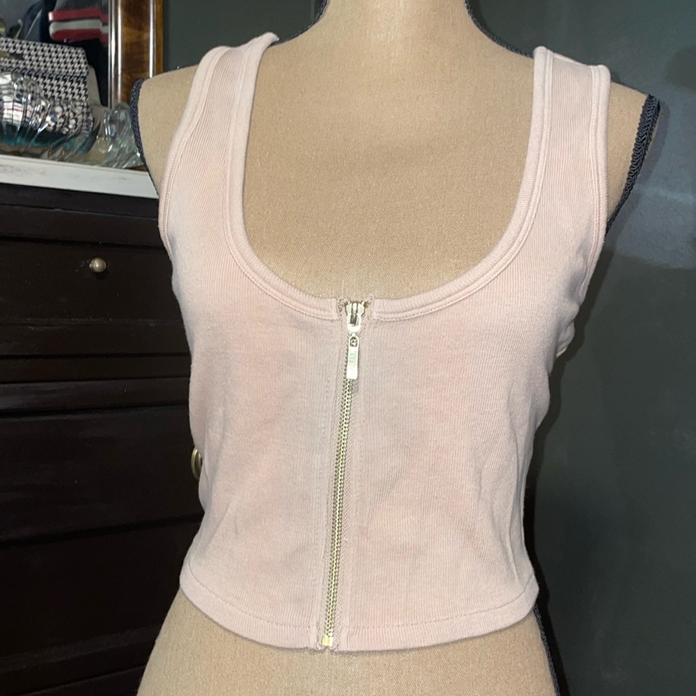 Guess crop top
